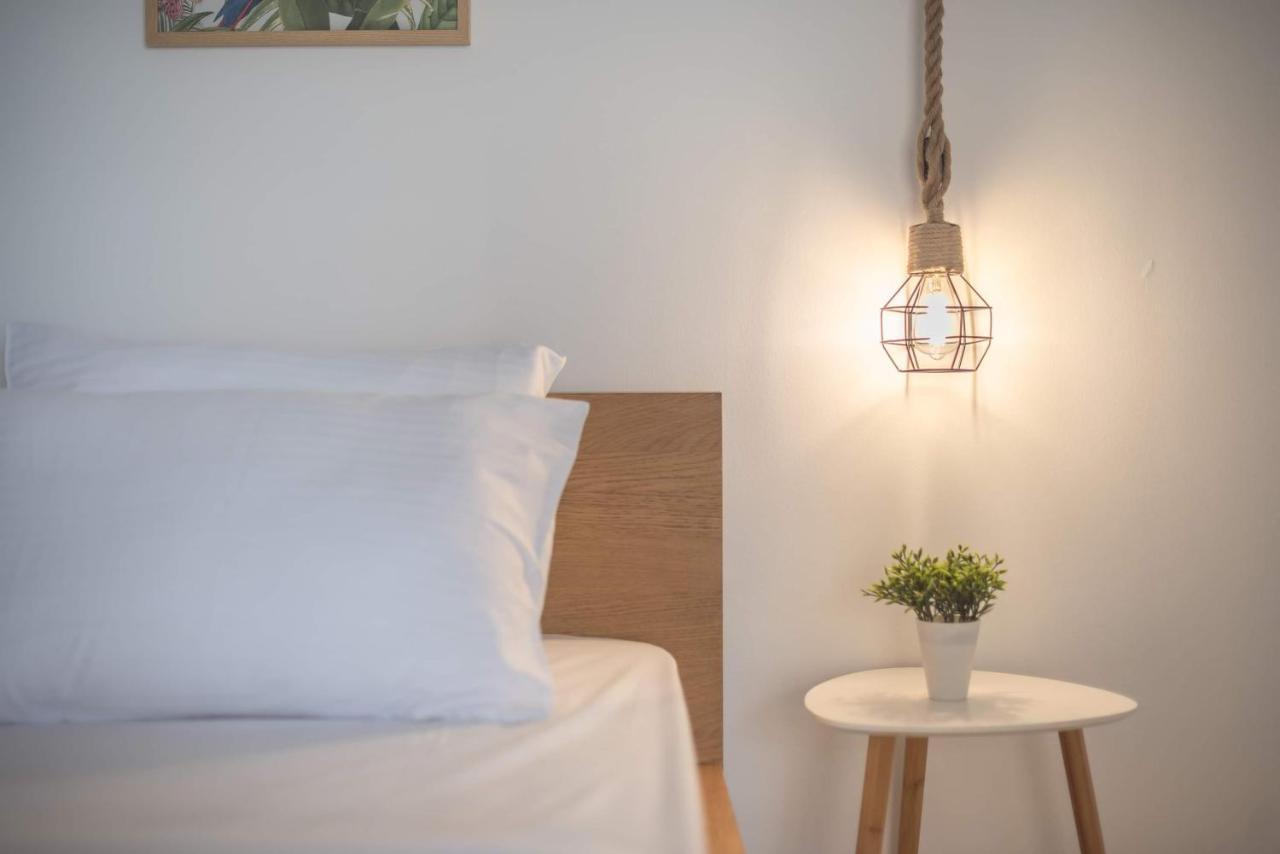Athenian Home エクステリア 写真